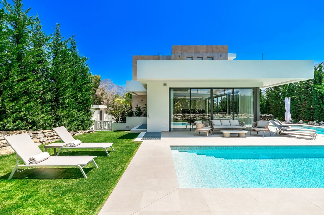 Villa in Nueva Andalucia, Marbella, Spain 2 - 17923327