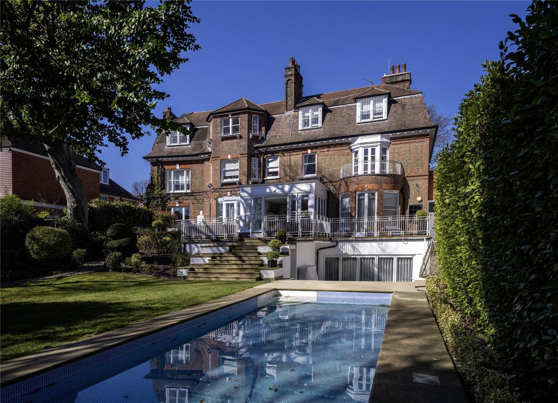 Apartment in Hampstead, Camden, England 1 - 17918427