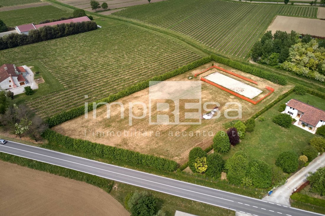 Land in Roncade, Veneto, Italy 5 - 17924486