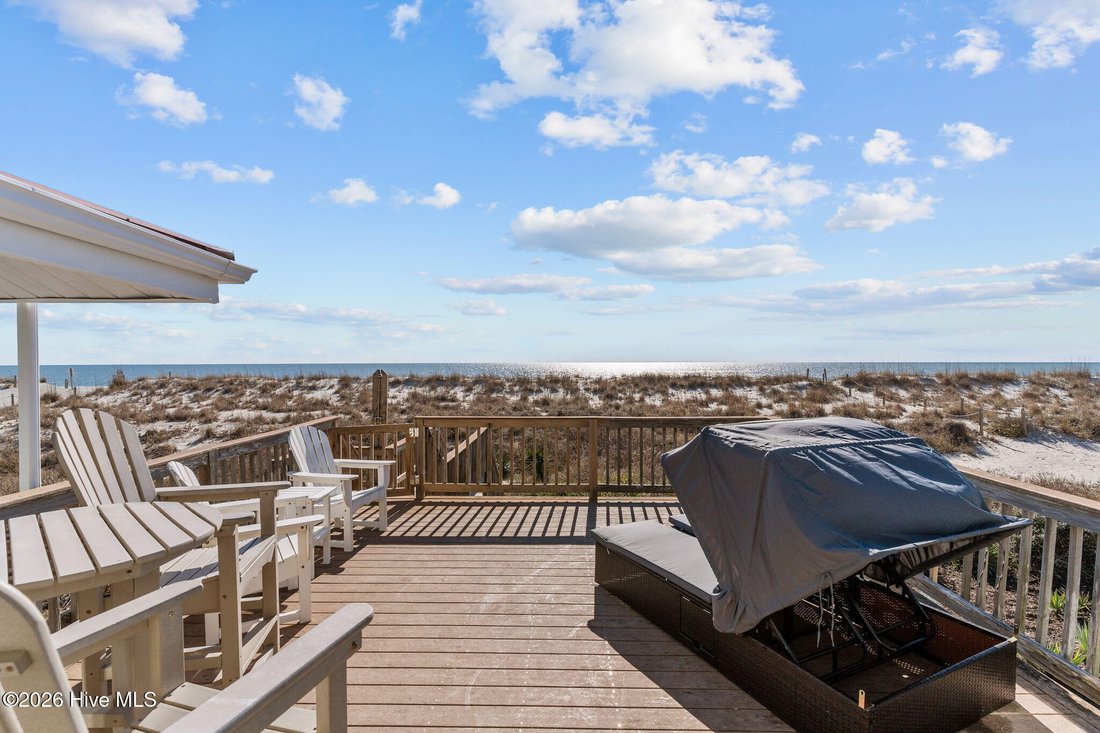 House in Oak Island, North Carolina, United States 2 - 17916831