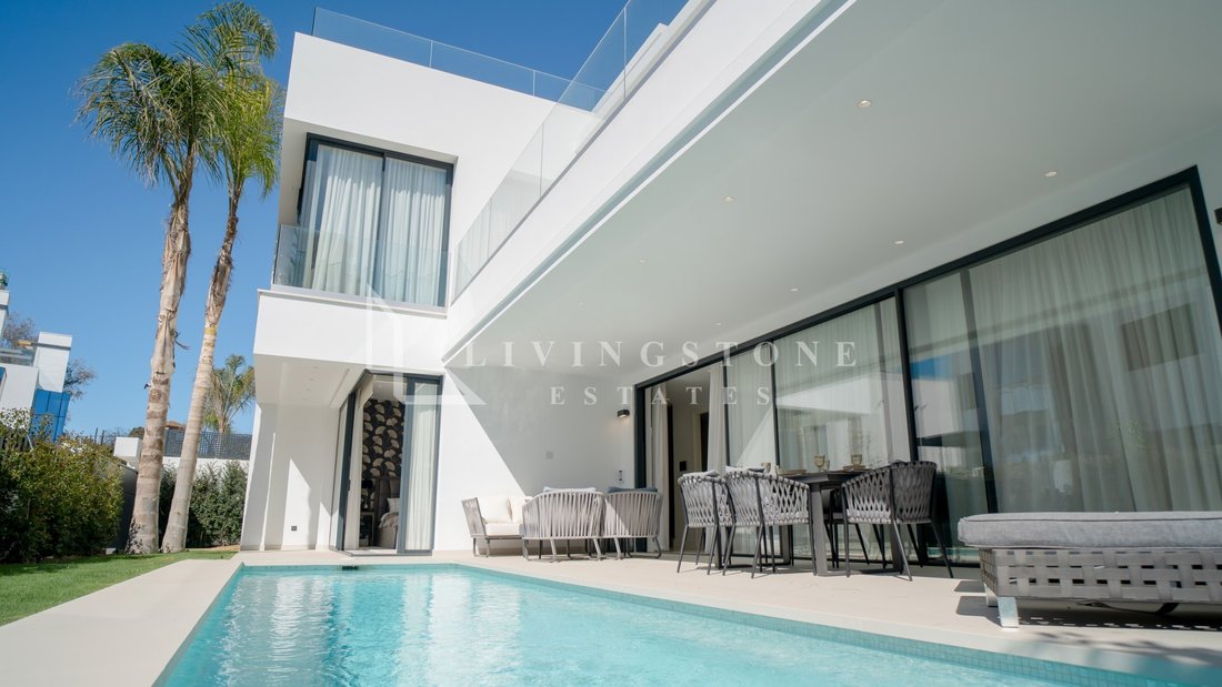Villa in Puerto Banus, Marbella, Spain 1 - 17920681
