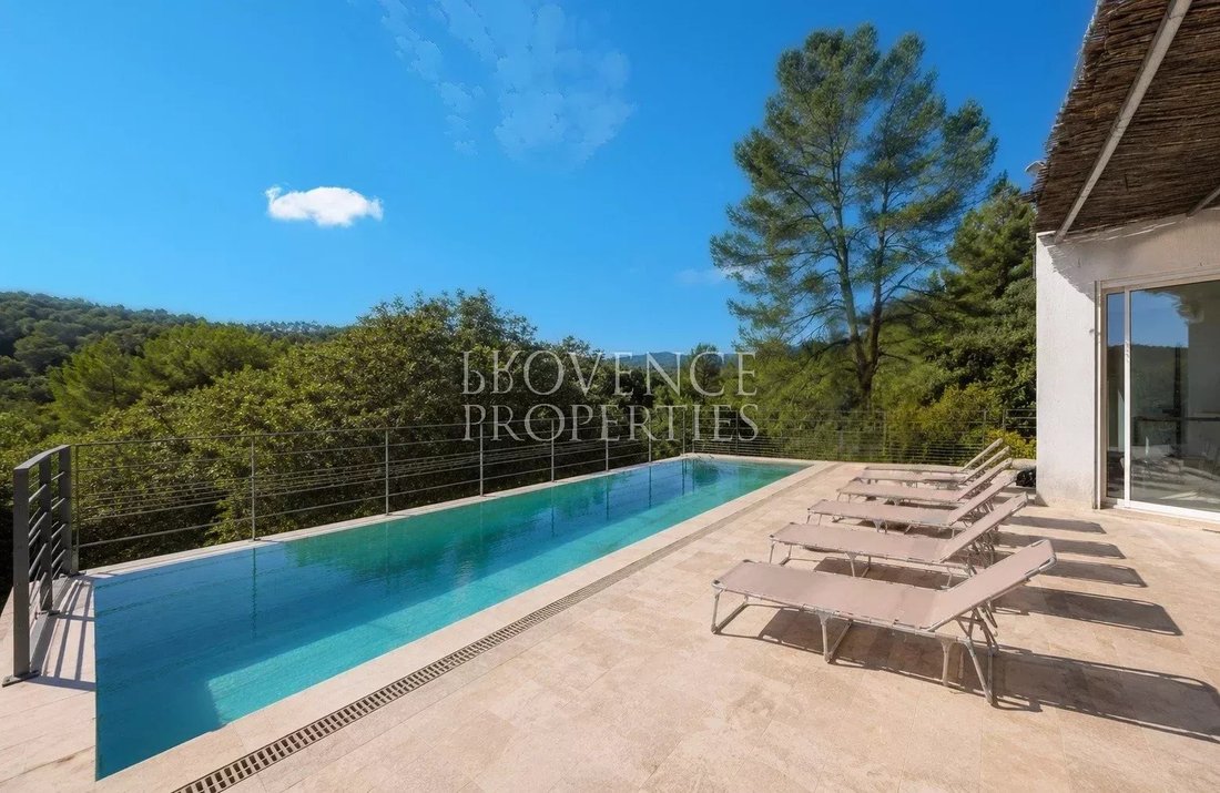 Estate in Cabasse, Provence-Alpes-Côte d'Azur, France 3 - 17918443
