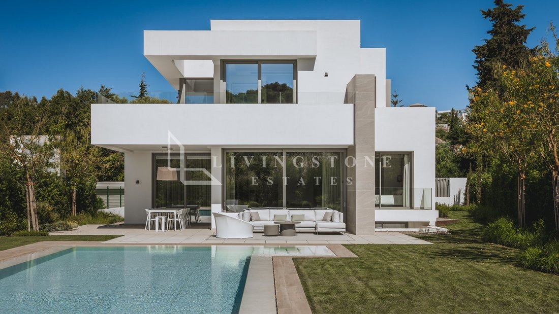 Villa in Estepona, Andalusia, Spain 2 - 17920333