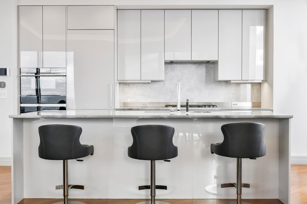 Condo in Boston, Massachusetts, United States 3 - 17916149