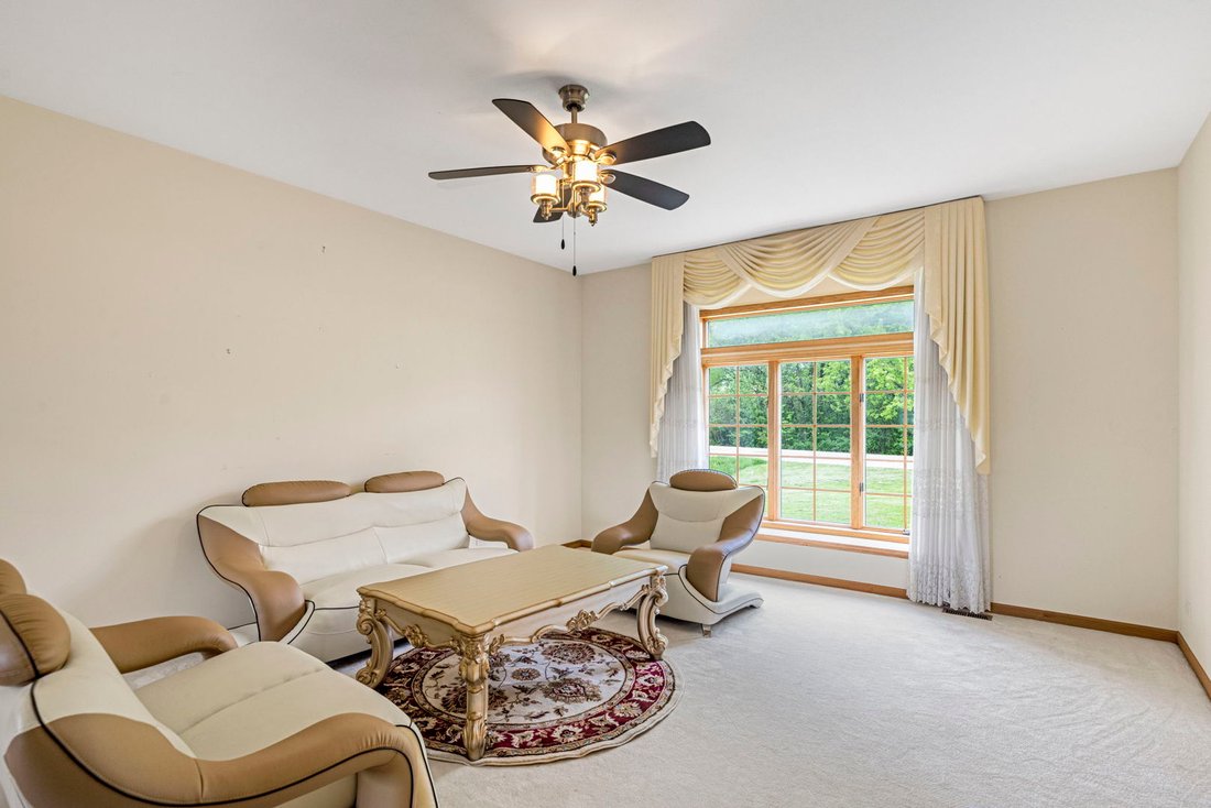 House in Antioch, Illinois, United States 4 - 17922175