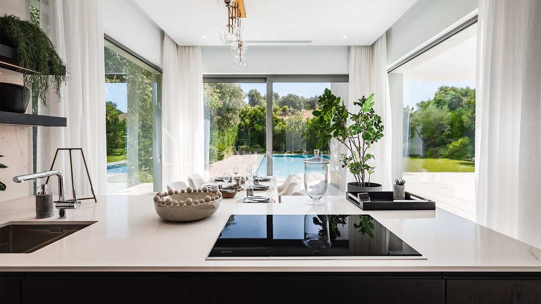 Villa in Estepona, Andalusia, Spain 5 - 17920644