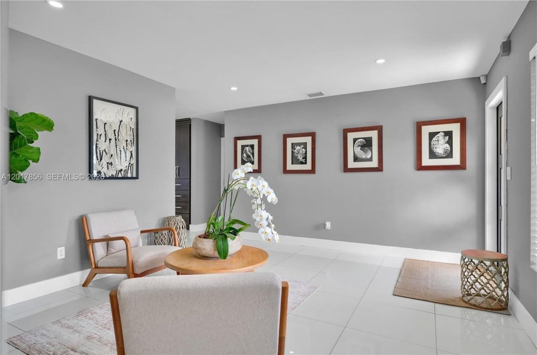 House in Miami, Florida, United States 5 - 17924702
