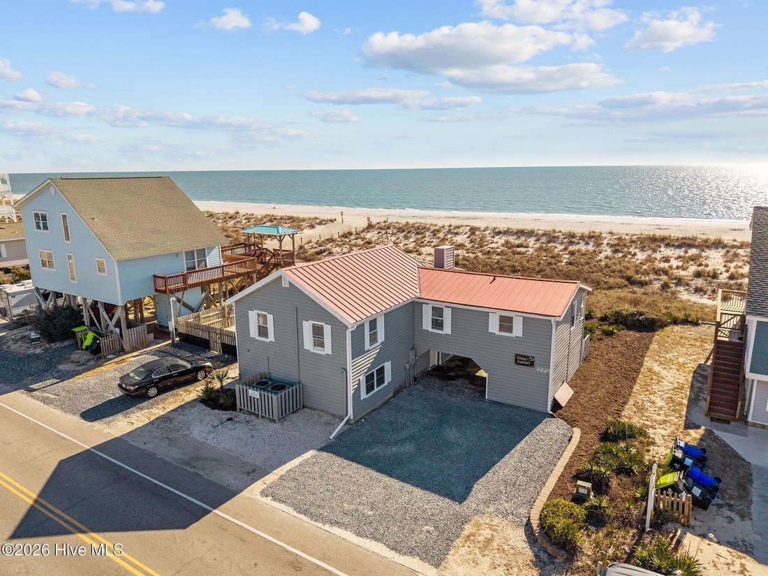 House in Oak Island, North Carolina, United States 1 - 17916831