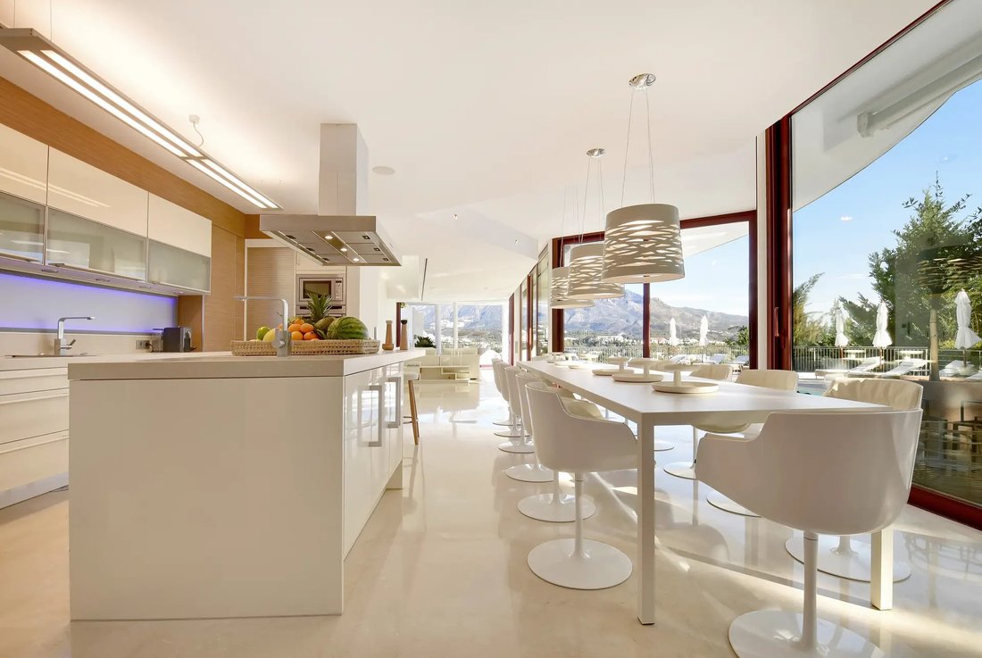 Villa in Nueva Andalucia, Marbella, Spain 3 - 17921620