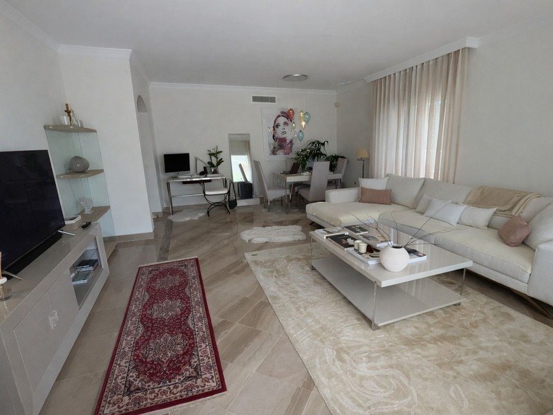 Apartment in Elviria-Cabopino, Marbella, Spain 4 - 17923398