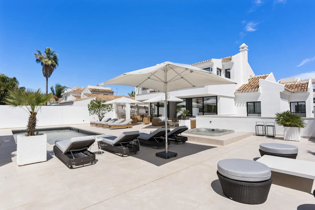 Villa in Marbella, Andalusia, Spain 4 - 17922337