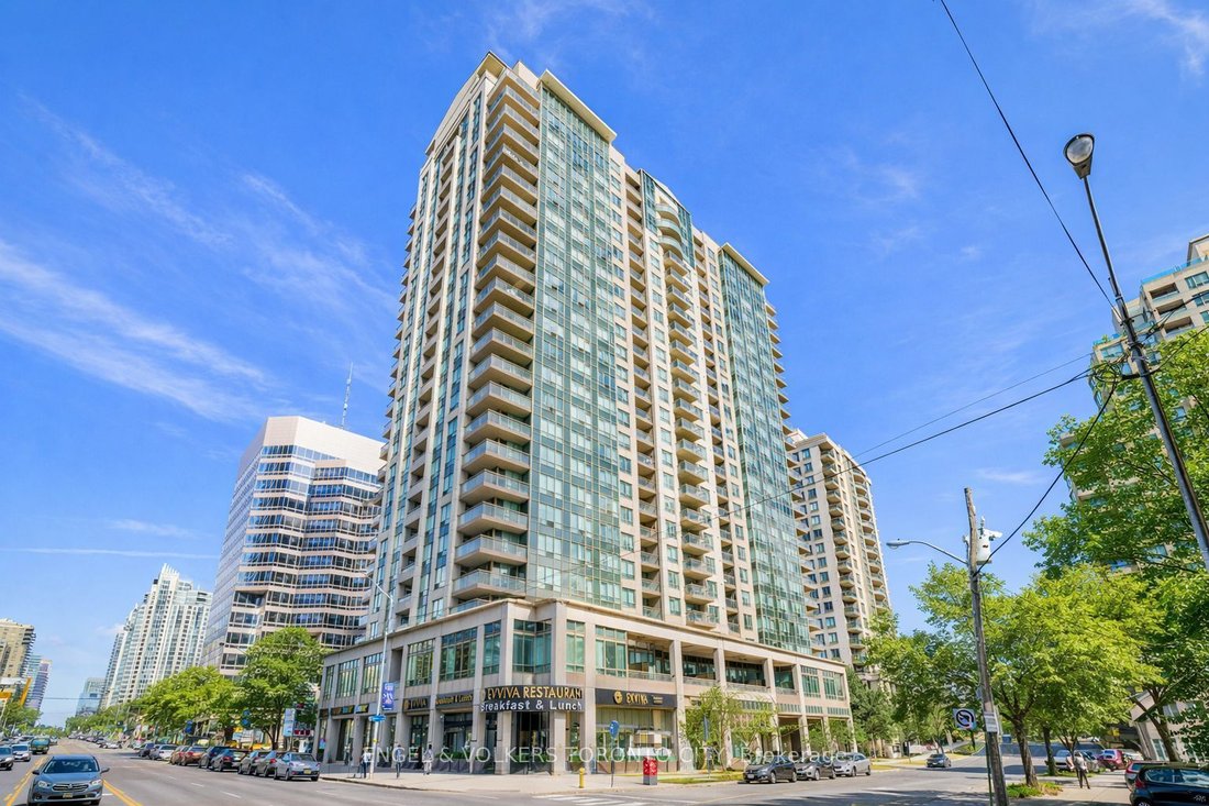 Condo in Toronto, Ontario, Canada 1 - 17922769