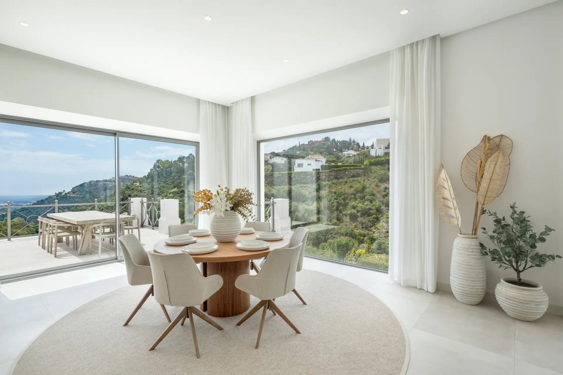 Villa in El Madroñal, Benahavis, Spain 3 - 17922606