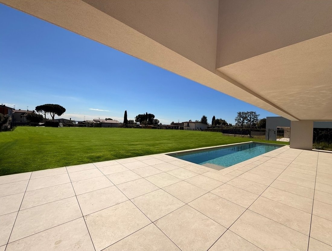 Villa in Moniga del Garda, Lombardy, Italy 4 - 17917035