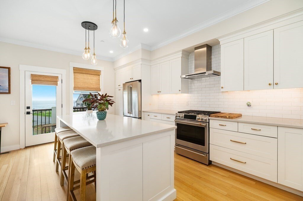 Condo in Gloucester, Massachusetts, United States 3 - 17882945