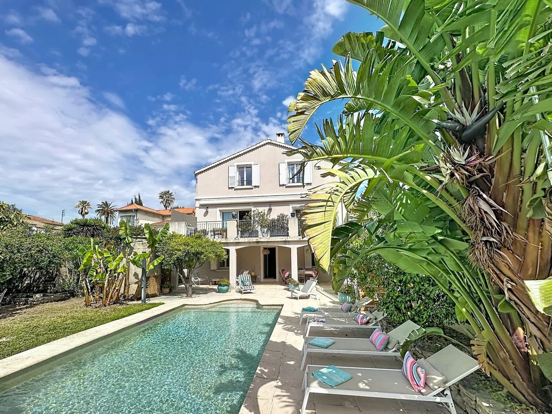Townhouse in Cannes, Provence-Alpes-Côte d'Azur, France 1 - 17923659