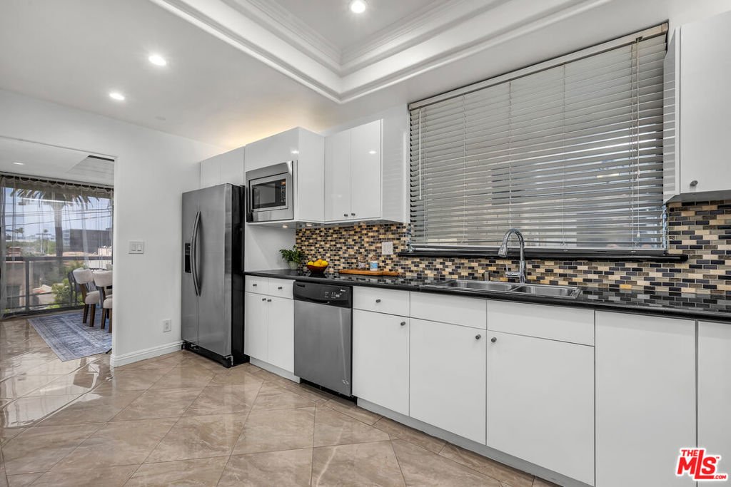 Condo in Beverly Hills, California, United States 5 - 17865038