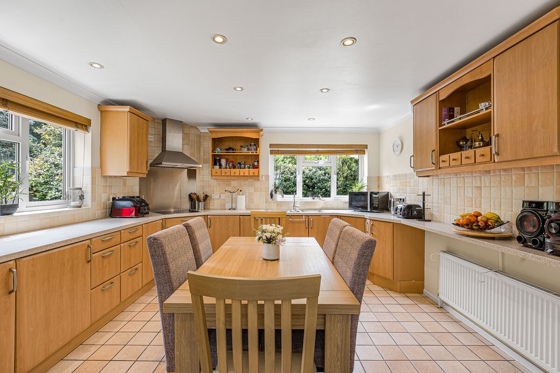 House in Kidlington, England 3 - 17919809