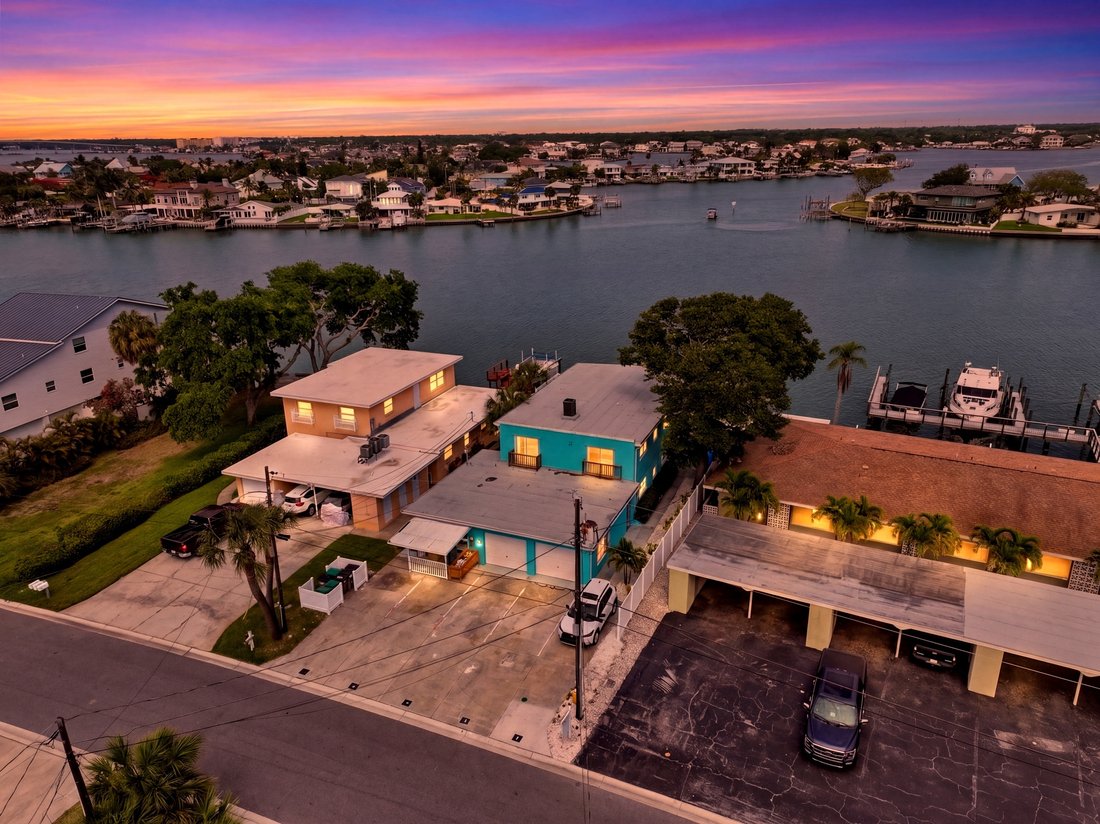 Apartment in Indian Shores, Florida, United States 3 - 17919269