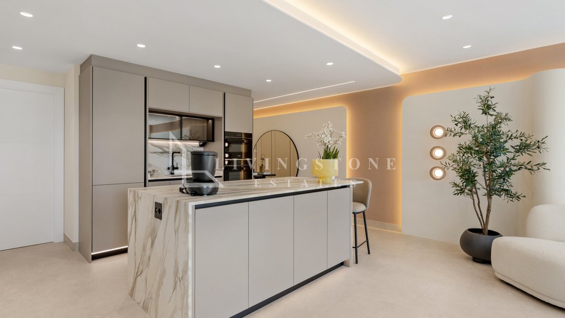 Apartment in Cancelada, Estepona, Andalusia 4 - 17921820
