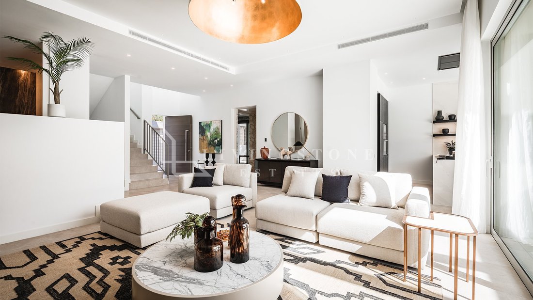 Villa in Estepona, Andalusia, Spain 3 - 17920644