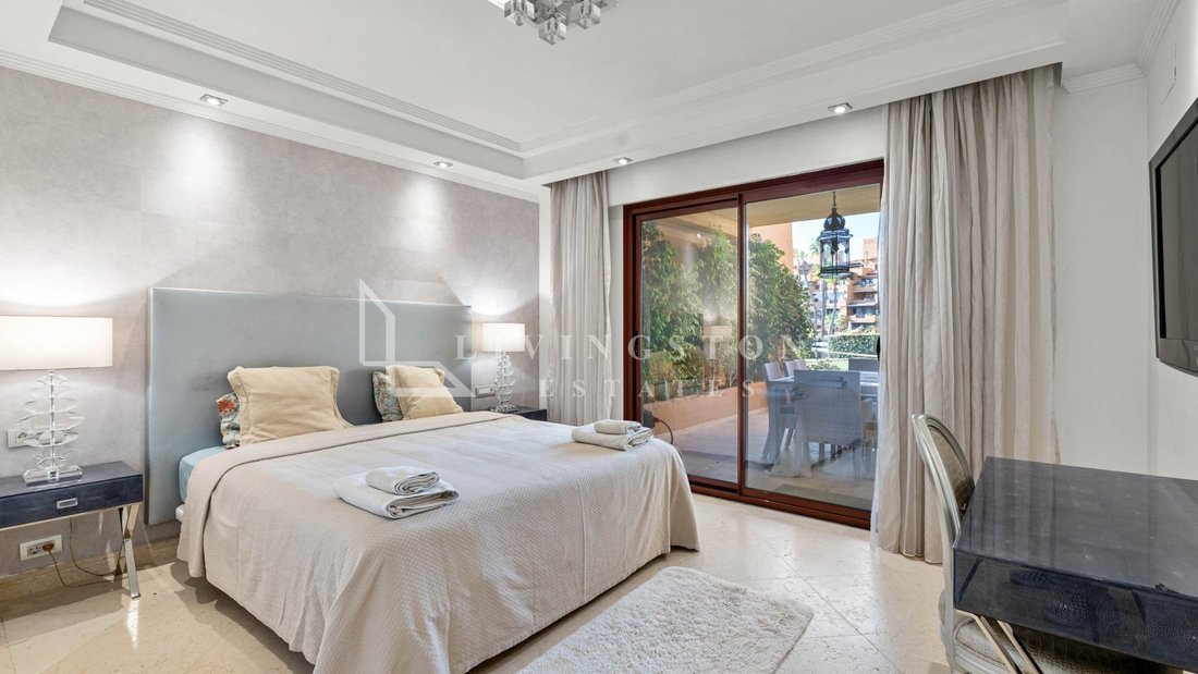 Apartment in Estepona, Andalusia, Spain 5 - 17921725