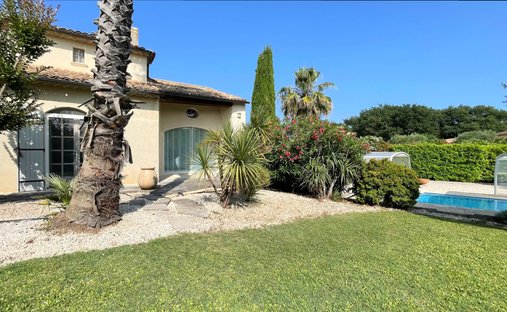 Villa en Uzès, Occitania, Francia 1