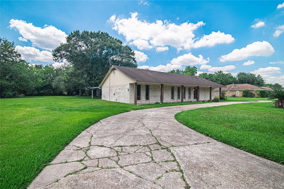 House in Pearland, Texas, United States 3 - 17921748