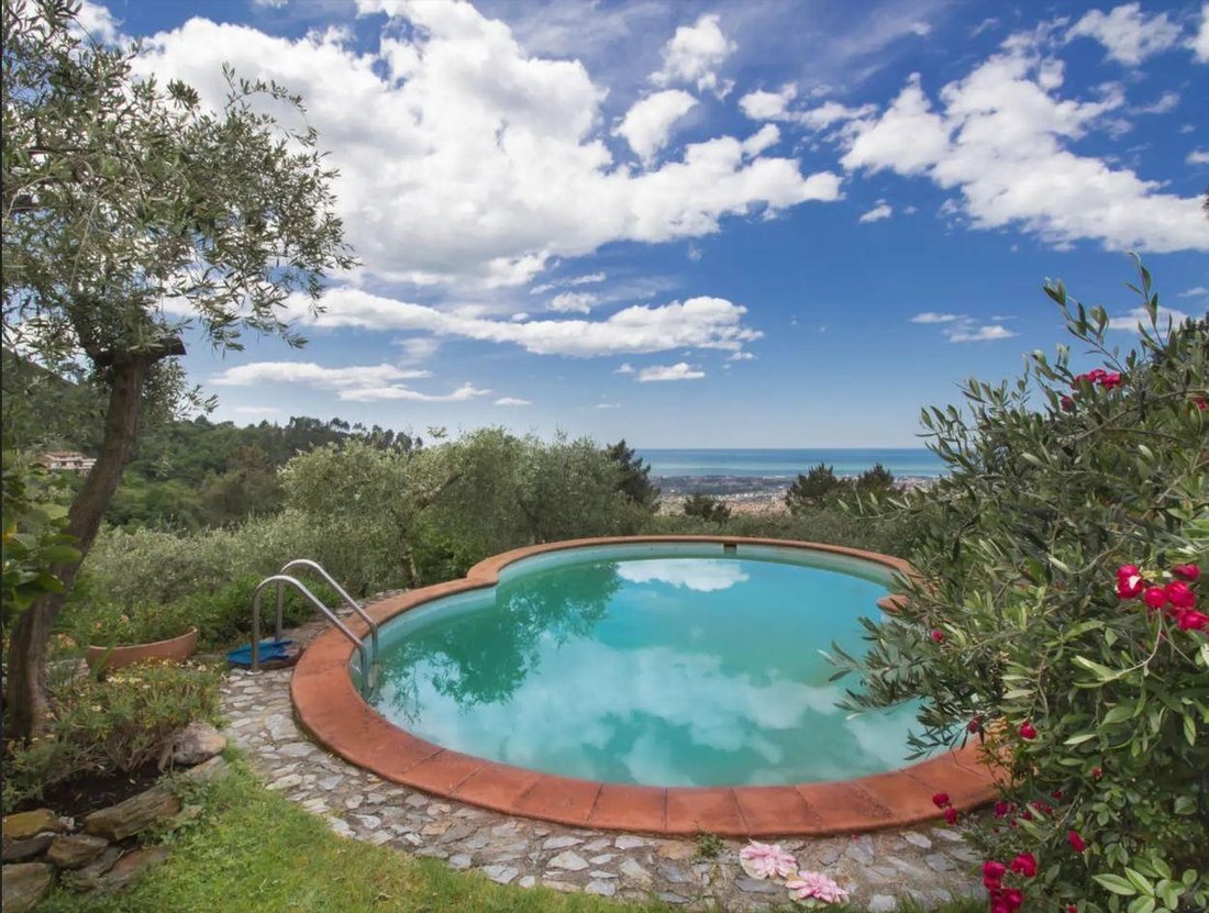 Villa in Center, Massa, Italy 1 - 17920718