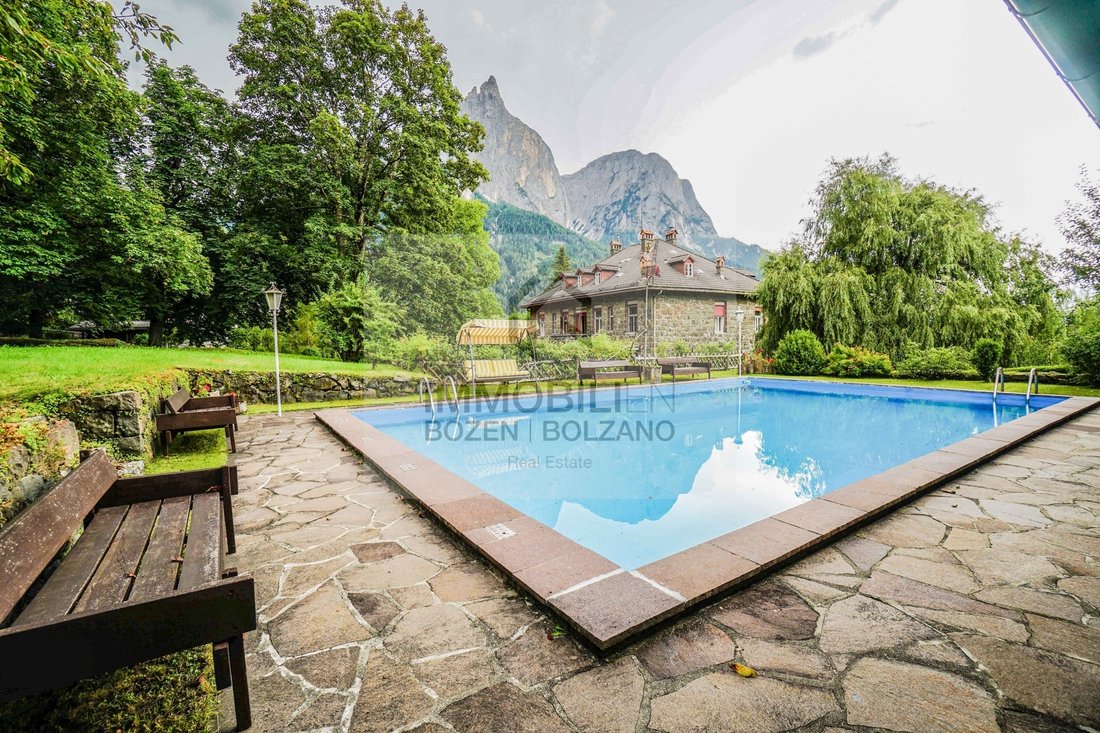 Villa in Seis am Schlern, Trentino – Alto Adige/Südtirol, Italy 1 - 17917112