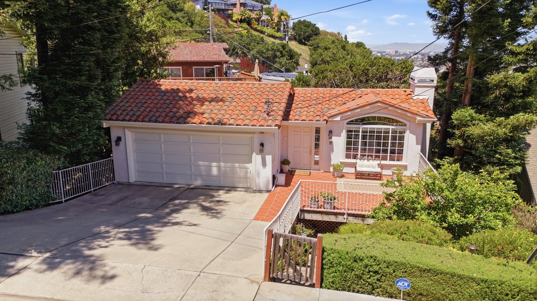 Casa a Belmont, California, Stati Uniti 1 - 17919493