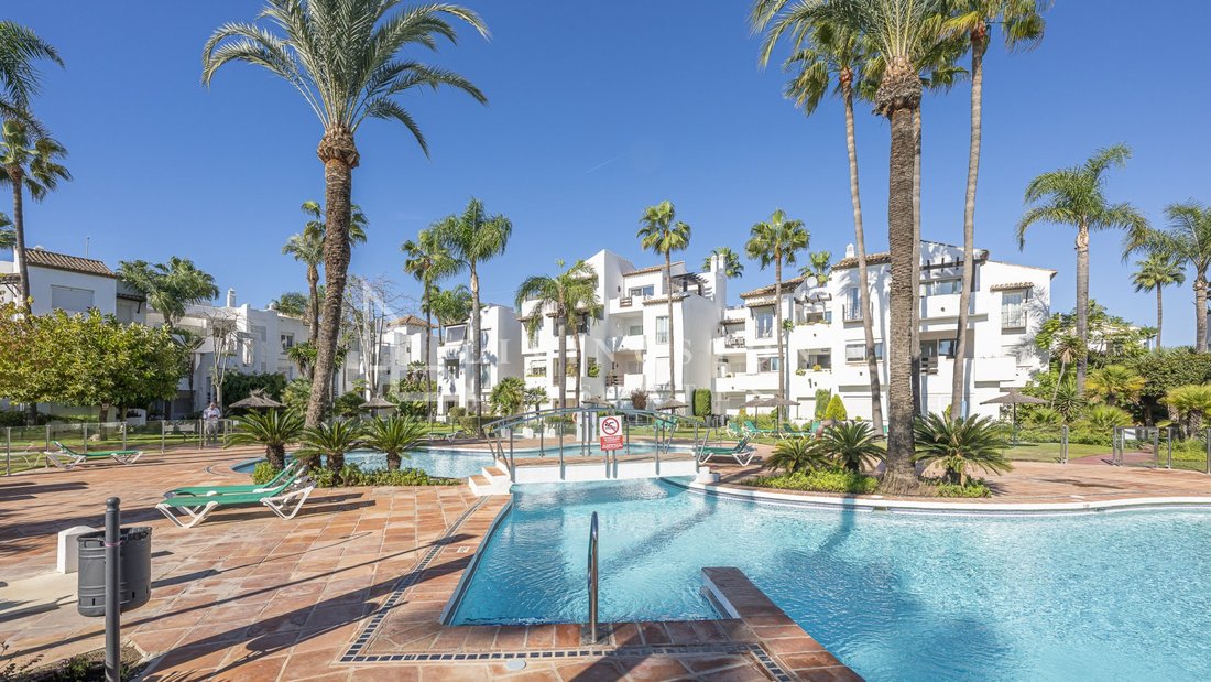 Apartment in Cancelada, Estepona, Andalusia 1 - 17921820
