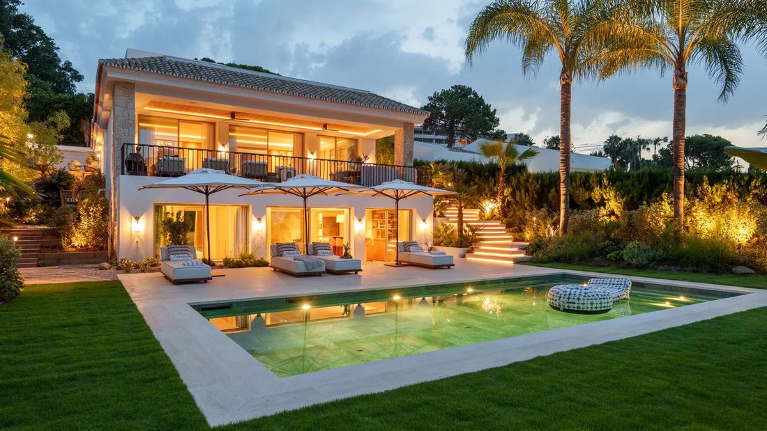 Villa in Puerto Banus, Marbella, Spain 1 - 17921359