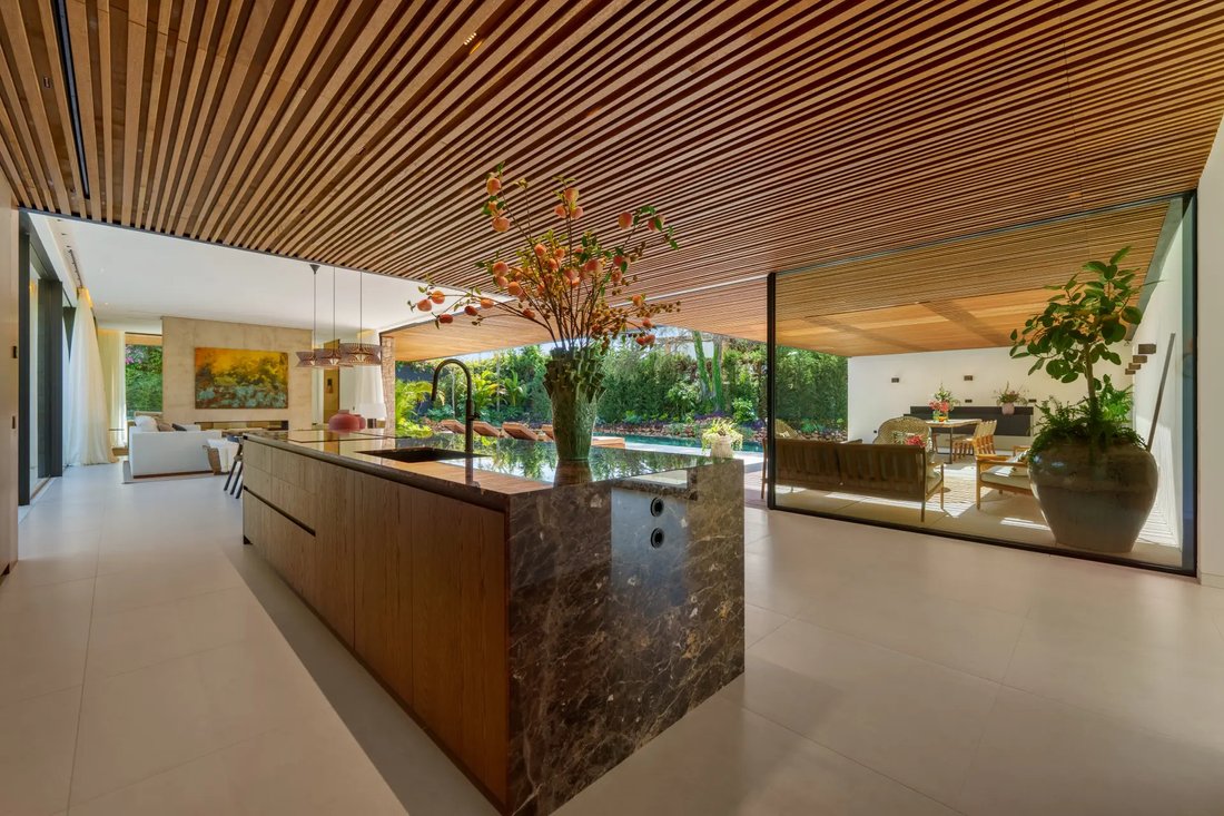 Villa in Nueva Andalucia, Marbella, Spain 1 - 17923332