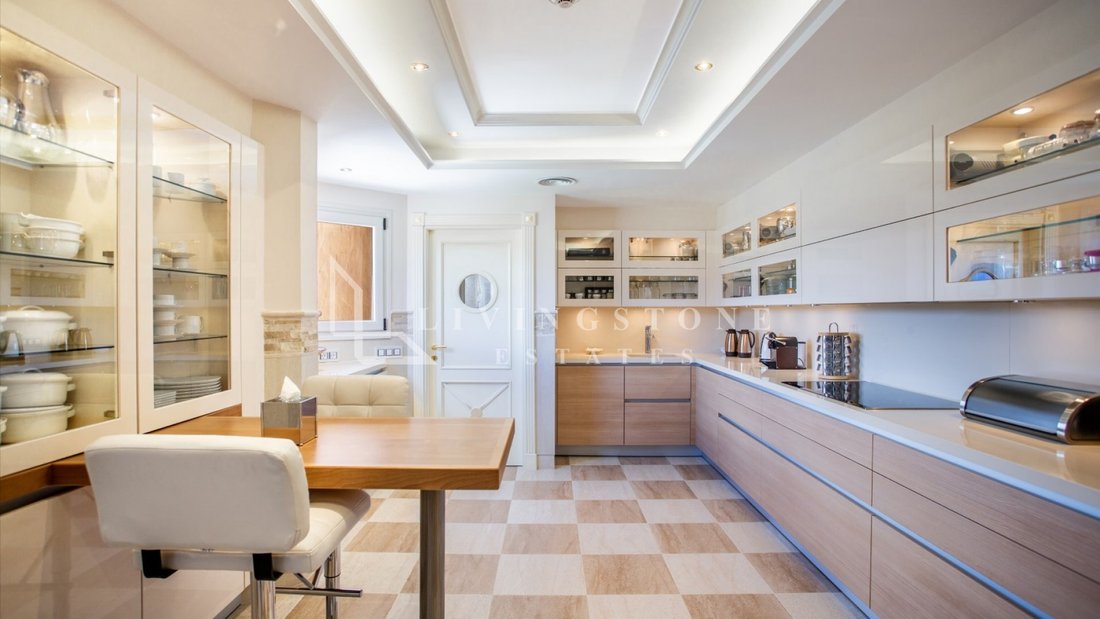 Apartment in Estepona, Andalusia, Spain 3 - 17921051