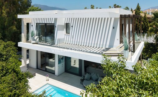 Chalet in Estepona, Andalusia, Spain 1