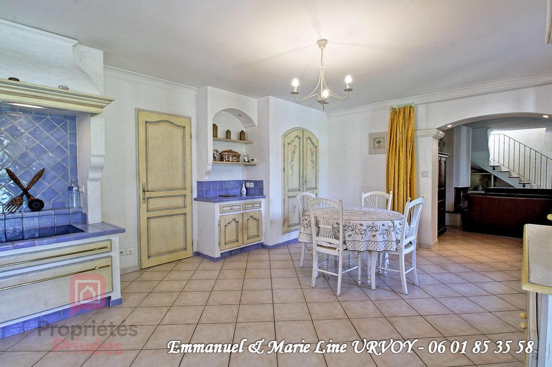 Villa in Graveson, Provence-Alpes-Côte d'Azur, France 5 - 17918668