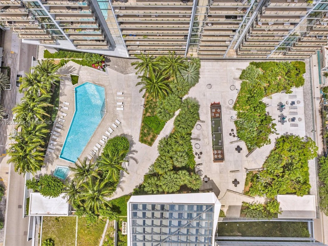 Condo in Miami, Florida, United States 2 - 17920107