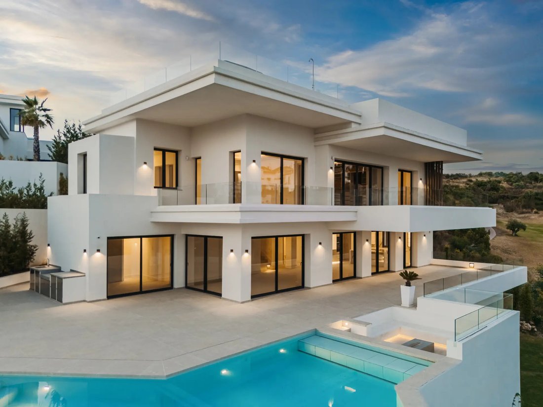 Villa in Estepona, Andalusia, Spain 1 - 17923513