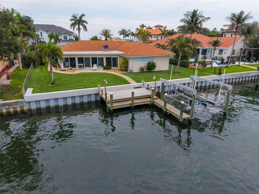 House in St. Petersburg, Florida, United States 2 - 17923957