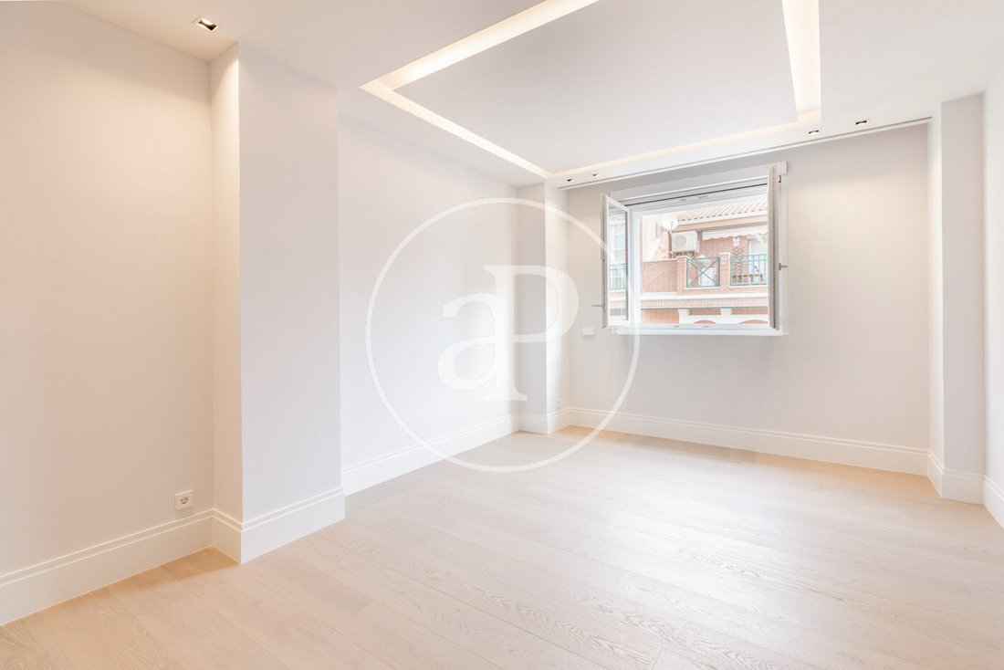 Apartment in Chamberi, Madrid, Spain 3 - 17386528