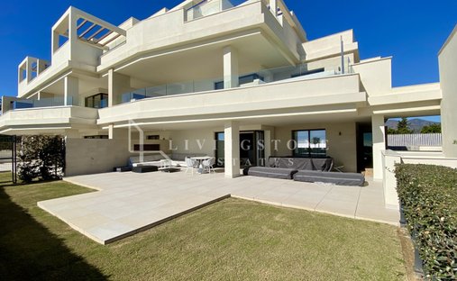 Wohnung in Estepona, Andalusien, Spanien 1