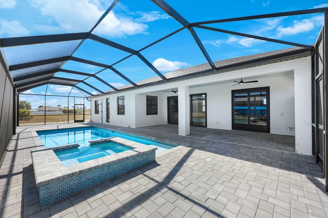House in Cape Coral, Florida, United States 3 - 17341800