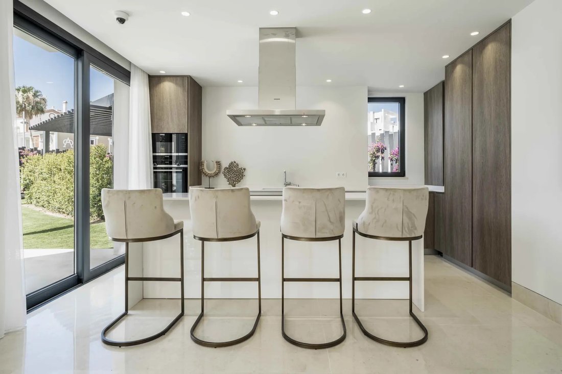 Villa in Estepona, Andalusia, Spain 5 - 17923488