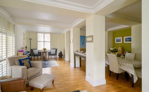 Apartment in Pimlico, Westminster, England 1