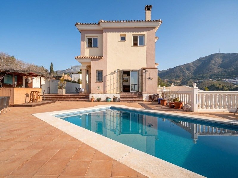 Villa in Fuengirola, Andalusia, Spain 2 - 17923405