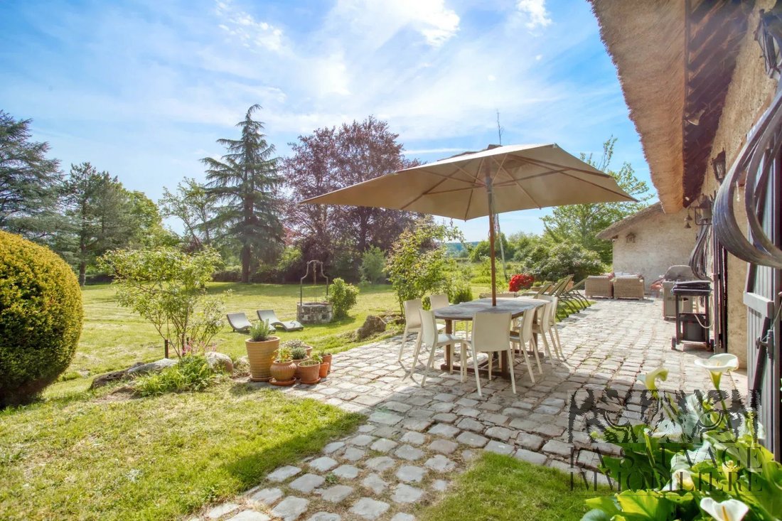 Apartment in Les Mesnuls, Ile-de-France, France 5 - 17885913