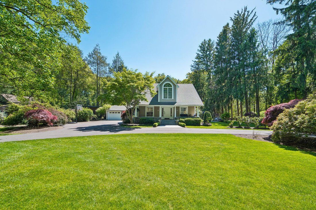 House in Saddle River, New Jersey, United States 2 - 17917802