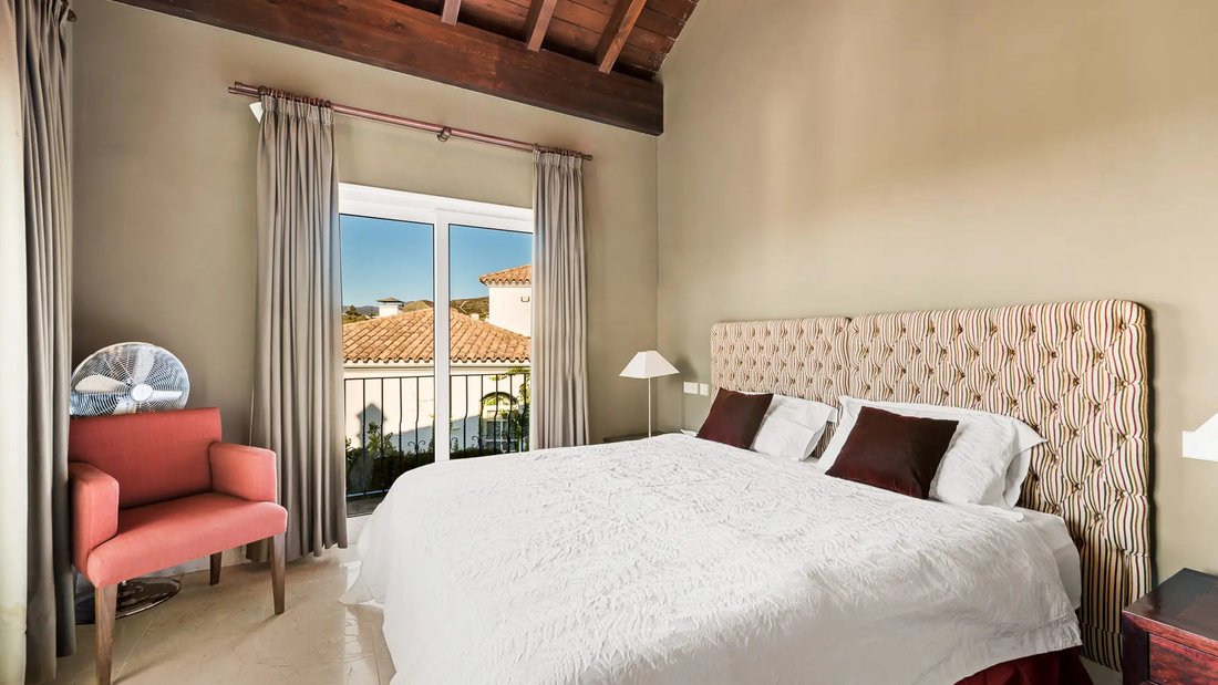 Villa in Benahavis, Andalusia, Spain 3 - 17922368