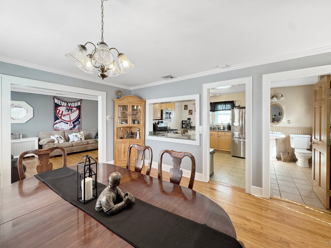 House in Stamford, Connecticut, United States 2 - 17916162